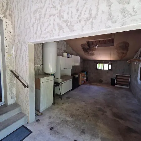 Maison Proche Bourg Holiday home Piegut-Pluviers