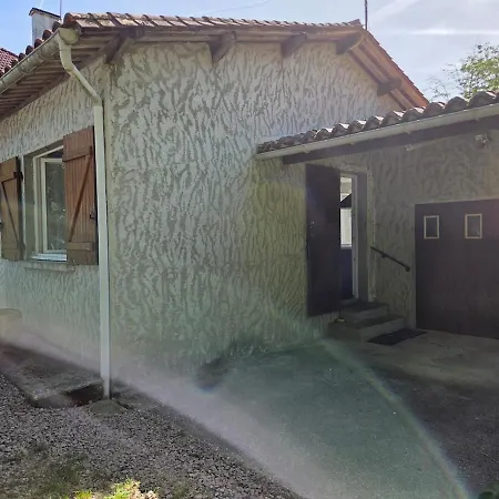 Semesterbostad Maison Proche Bourg *